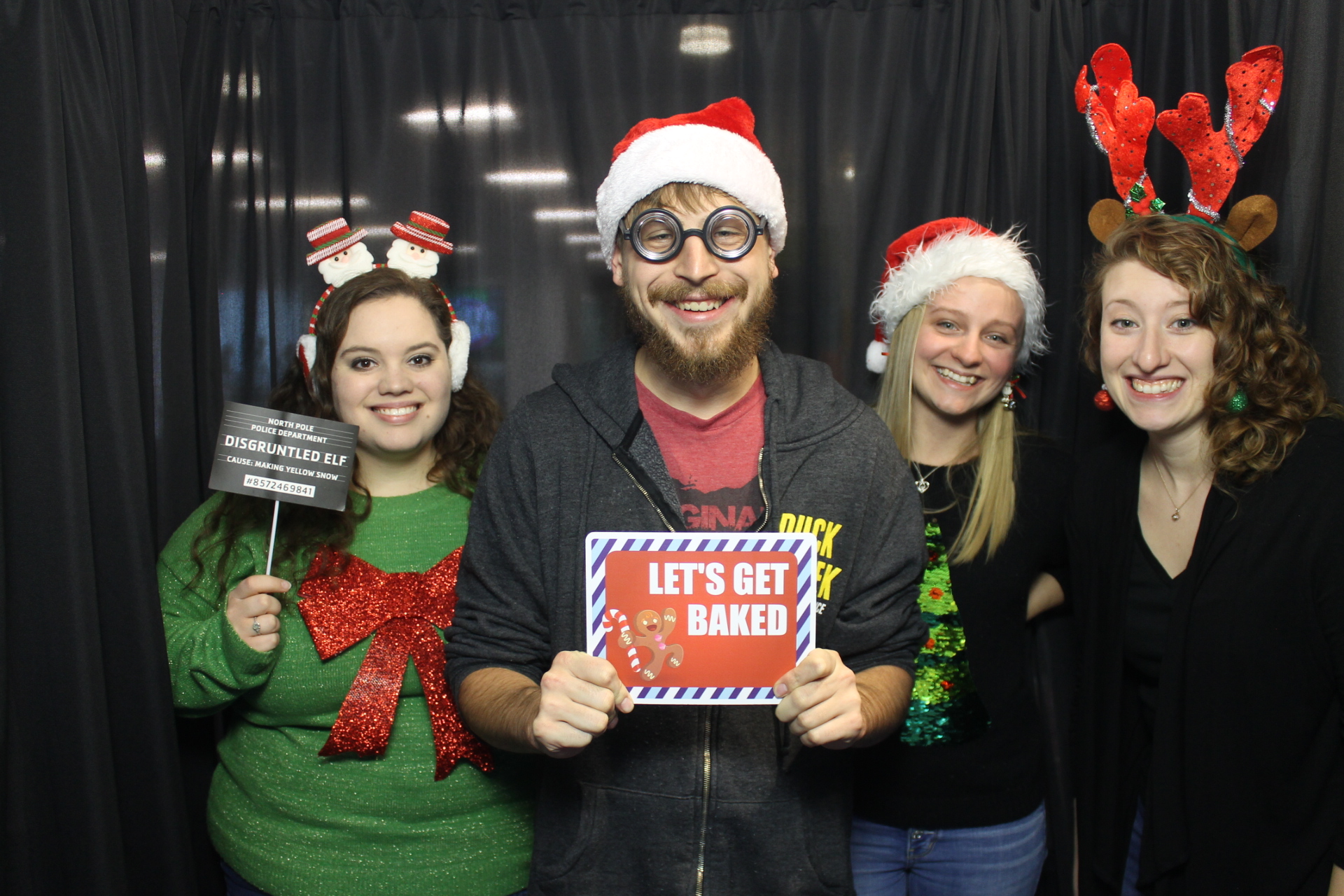 St Monica's Christmas Party 2018 | View more photos from the event at gallery.photoboothcincy.com/u/PhotoBoothCincy/St-Monicas-Christmas-Party-2018